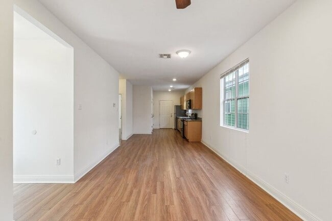 Building Photo - 407 N Tonti St