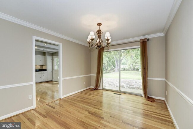 Building Photo - 11733 Ambleside Dr
