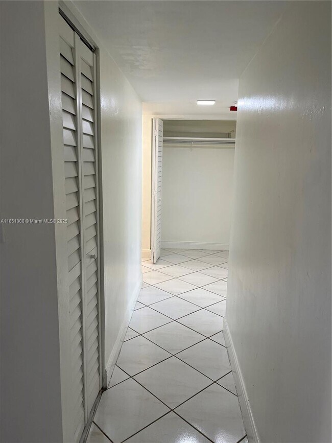 Building Photo - 8841 W Flagler St