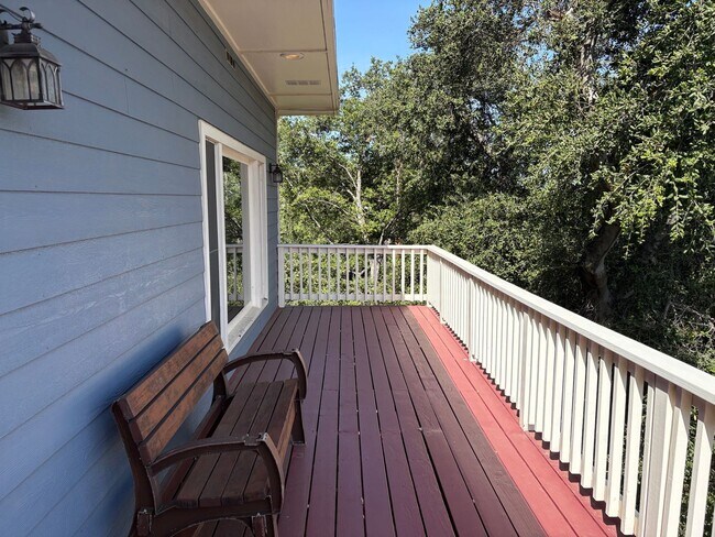 Building Photo - Views! Enchanting 2+1 Artists Retreat Nestled in Tujunga Hillsides