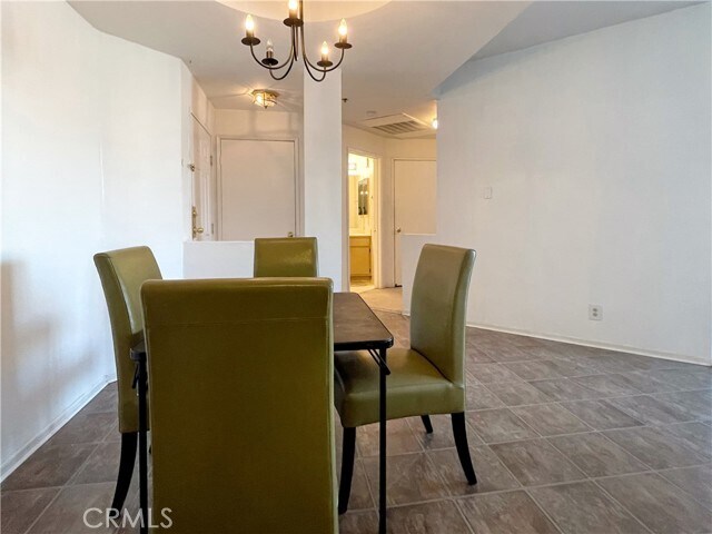 Building Photo - 535 Magnolia Ave