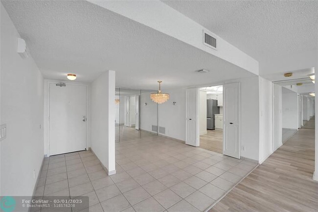 Building Photo - 3500 Galt Ocean Dr