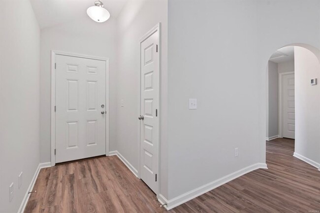 Building Photo - 2026 Dawsons Ml Ln