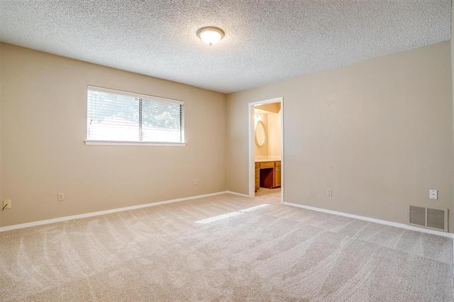 Building Photo - 4860 Ledgestone Ct