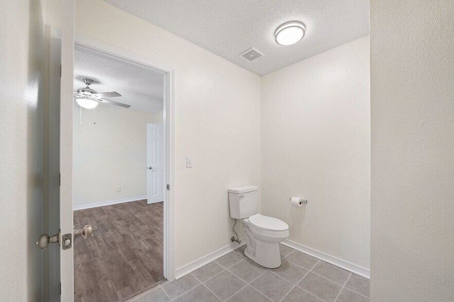 Building Photo - 6951 Cotton Boll Ln