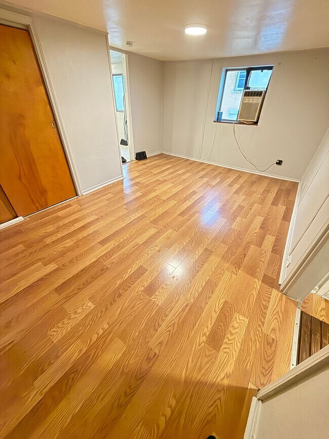 Building Photo - 2501 Arlington Ave