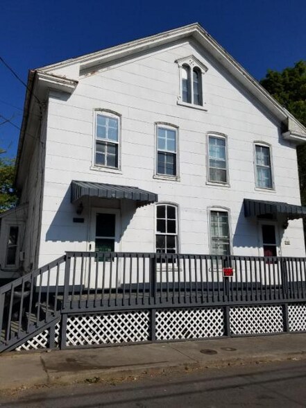 Primary Photo - 314 N Maple Ave