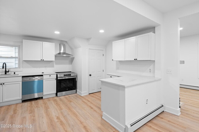 Building Photo - 38 W Erie St