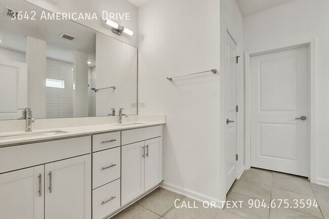 Building Photo - 3642 Americana Dr