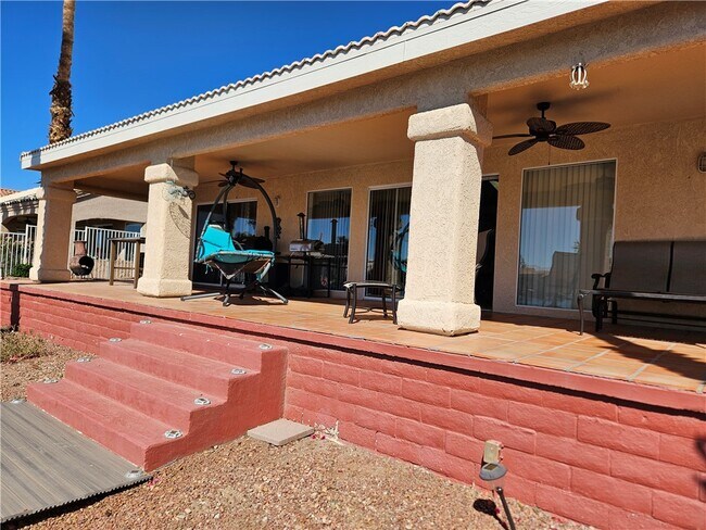 Building Photo - 2068 E Lago Grande Bay