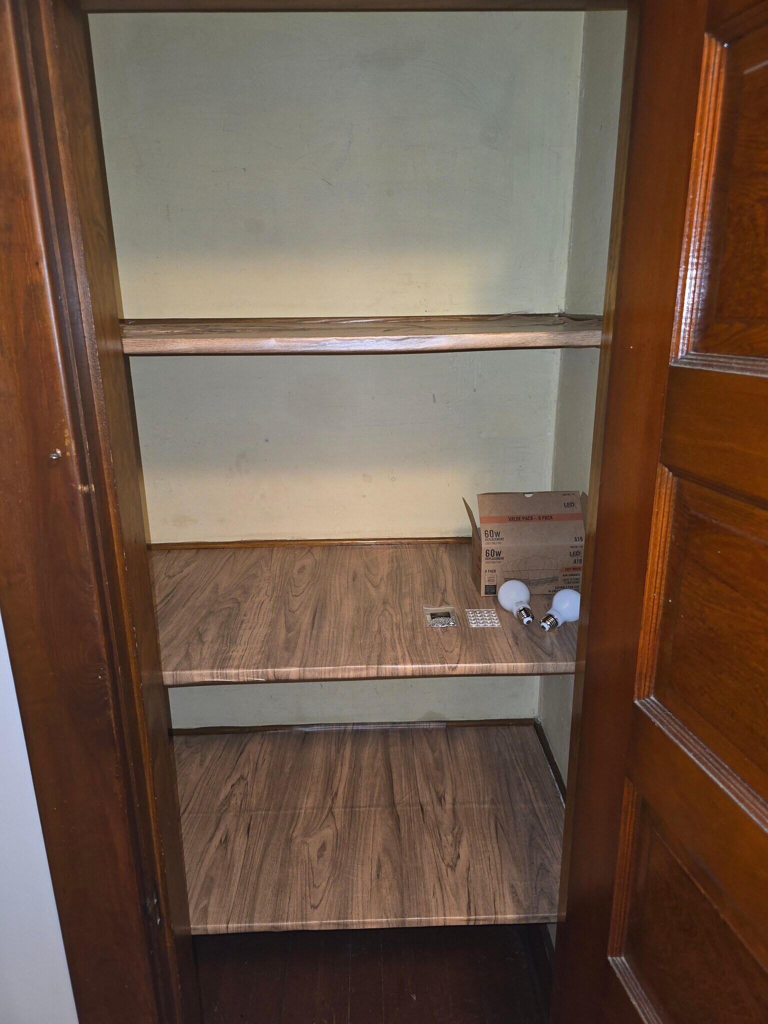 Extra closet 1 - 12 Leland Rd