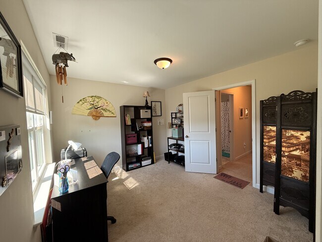 Building Photo - 305 Agatha Ct