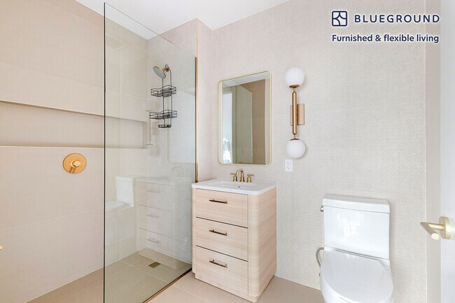 Building Photo - 525 Pacific St