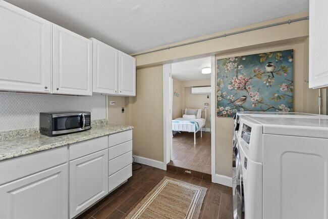 Building Photo - 16603 Jamaica Cove Rd