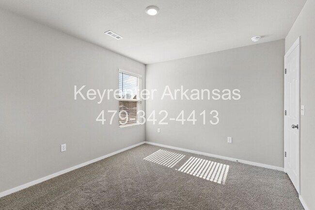 Building Photo - 920 Morningside Dr
