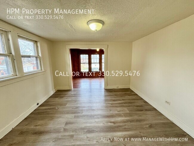 Building Photo - 1214 Tremont Ave SW