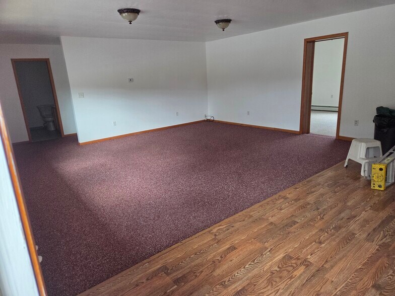 Living room - 2554 William Penn Ave