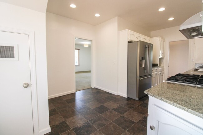 Building Photo - 4 Bedroom House with HUGE Backyard on Historic Buchon St. Near Downtown SLO