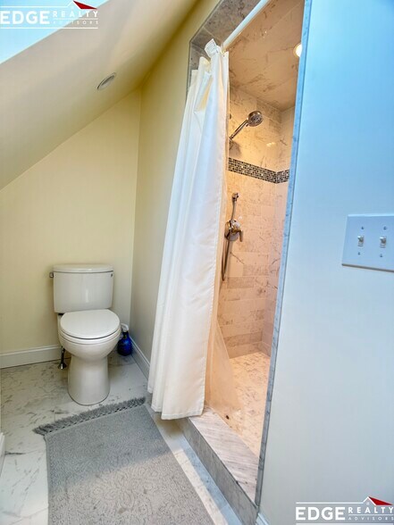 Building Photo - 17 Hopedale St