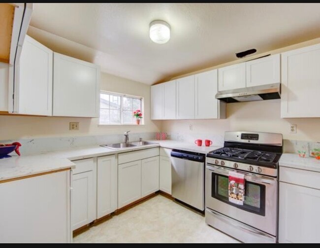 Building Photo - 2603 Mattison Ln