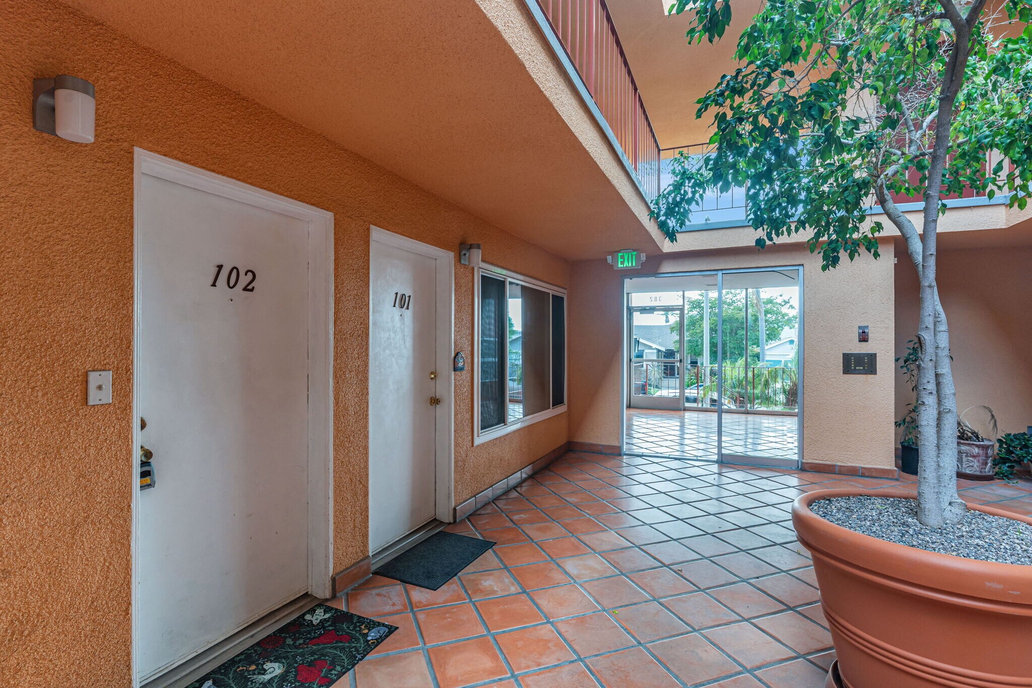 Building Photo - 382 Coronado Ave