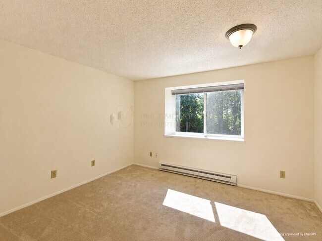 Building Photo - 117 146th Ave SE