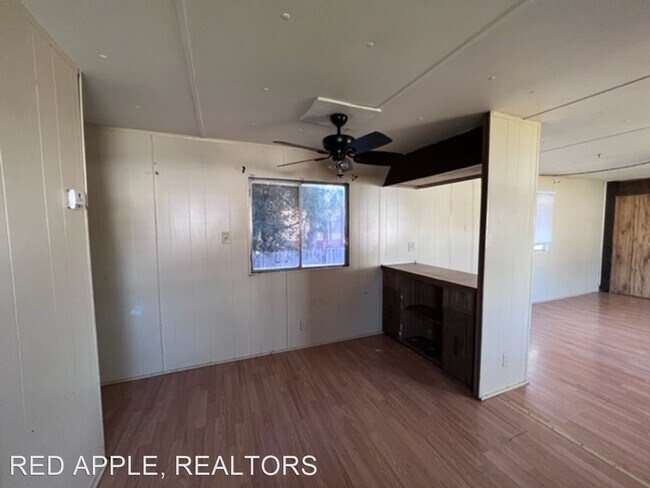 Building Photo - 3 br, 2 bath House - 601 Chapel Hill Rd