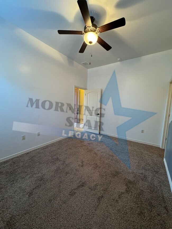 Building Photo - 3127 Agua Ladoso Ave