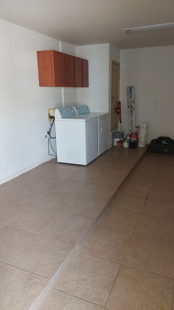 Building Photo - 3808 Tierra Allen Pl