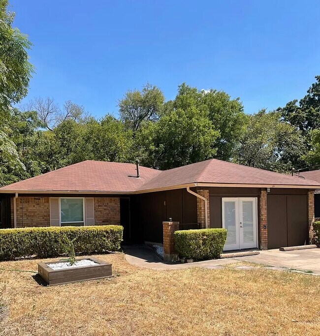 Primary Photo - 1107 Thurgood Cir