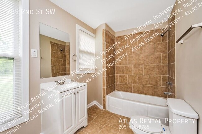 Building Photo - 259 2nd St NE