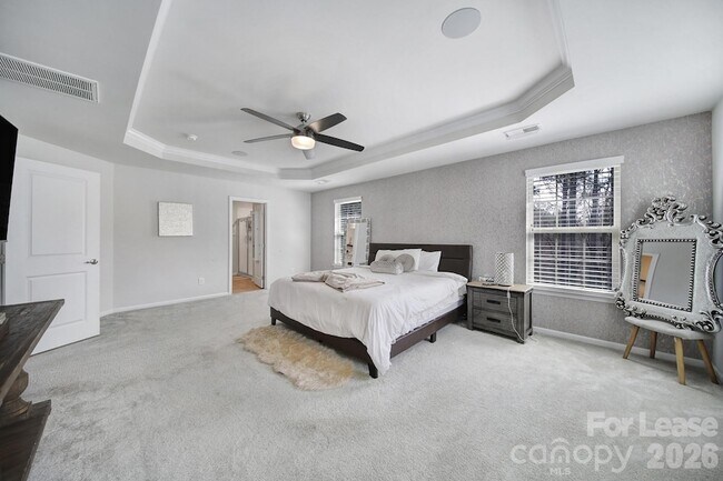 Building Photo - 6710 Carradale Way