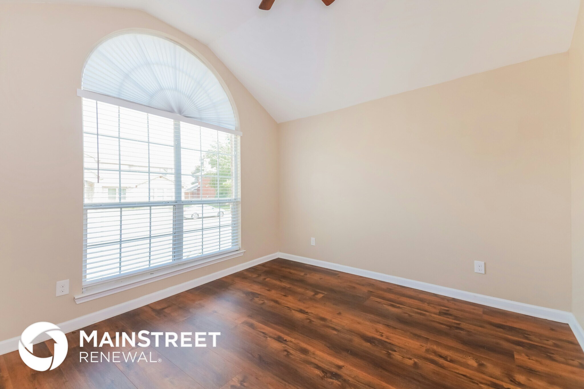 Building Photo - 9306 Chimneywood Dr