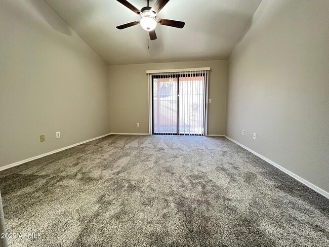 Building Photo - 3510 E Hampton Ave