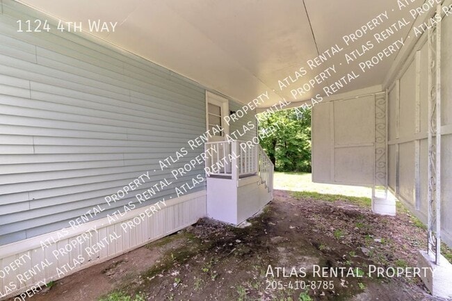 Building Photo - 1124 4th Way