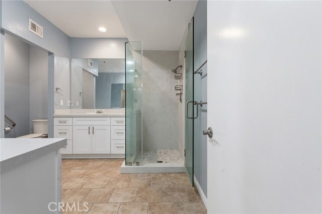 Building Photo - 5350 White Oak Ave