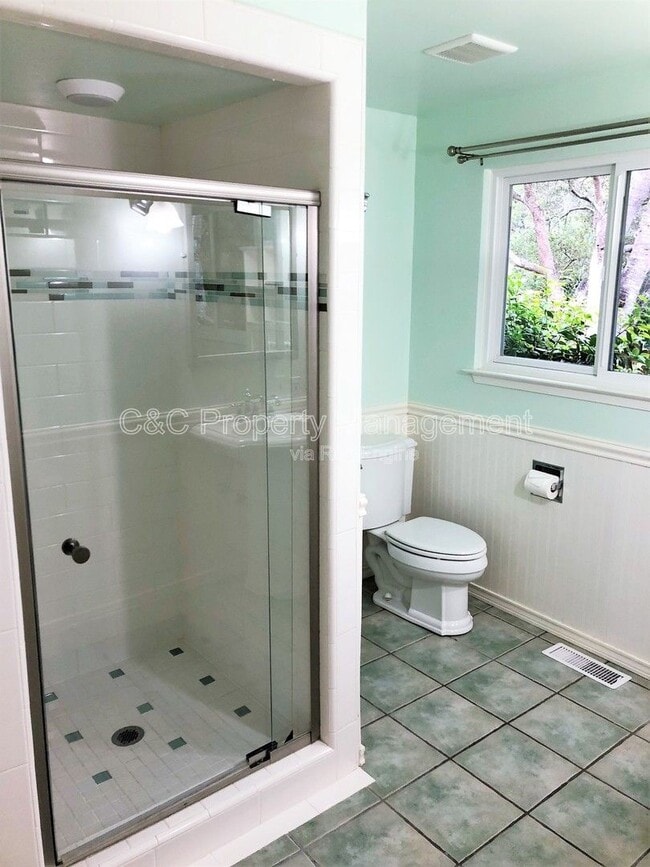 Building Photo - 3750 Whitman Cir