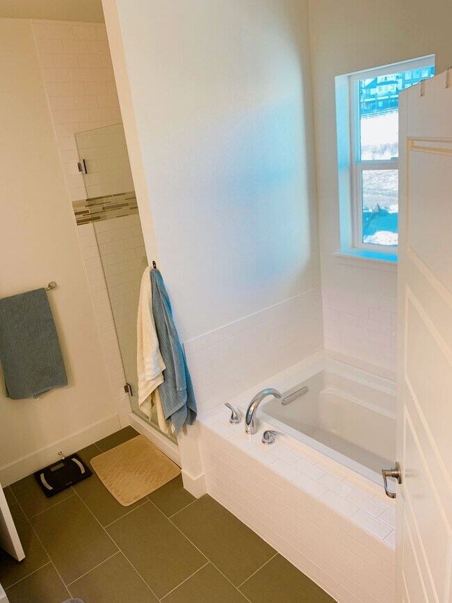 Building Photo - 3B/3.5B Downtown Superior Townhome - Built 2019!-Available June 2