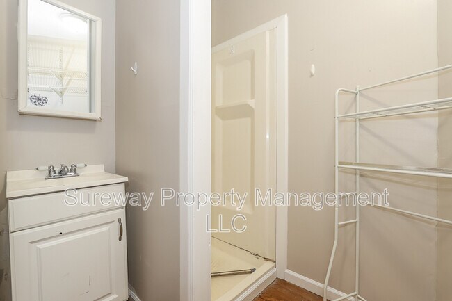 Building Photo - 2019 N Carlisle St