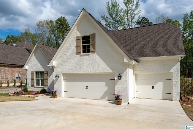 Building Photo - 330330 Kinross Circle