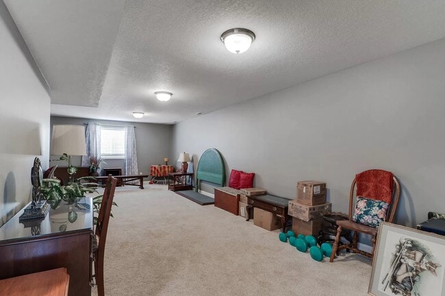 Building Photo - 2867 Blue Heron Rd