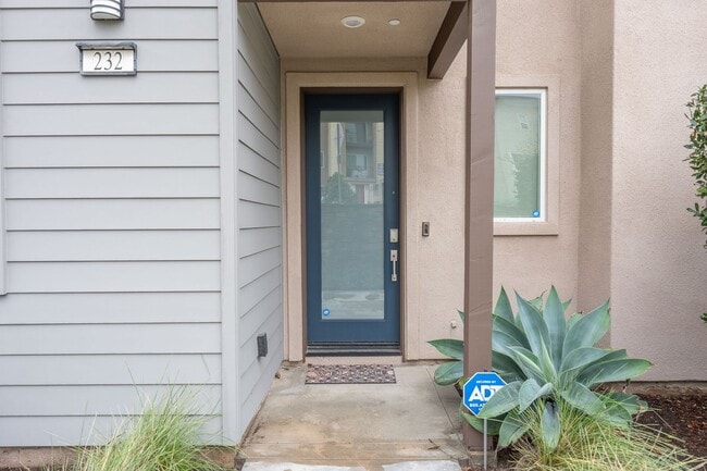 Building Photo - 232 Keeper