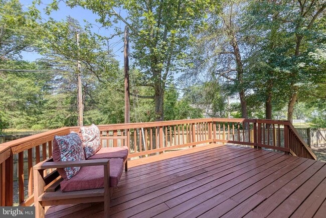 Building Photo - 7904 Severn Hills Way