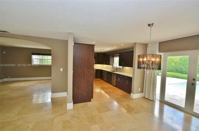 Building Photo - 14001 Cypress Ct
