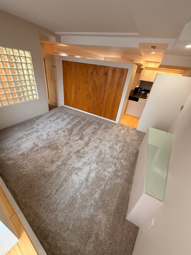 Building Photo - 401 State Street