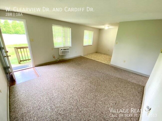 Building Photo - 51 W Clearview Dr