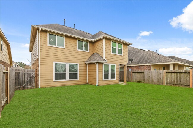 Building Photo - 21631 Rainfall Park Dr