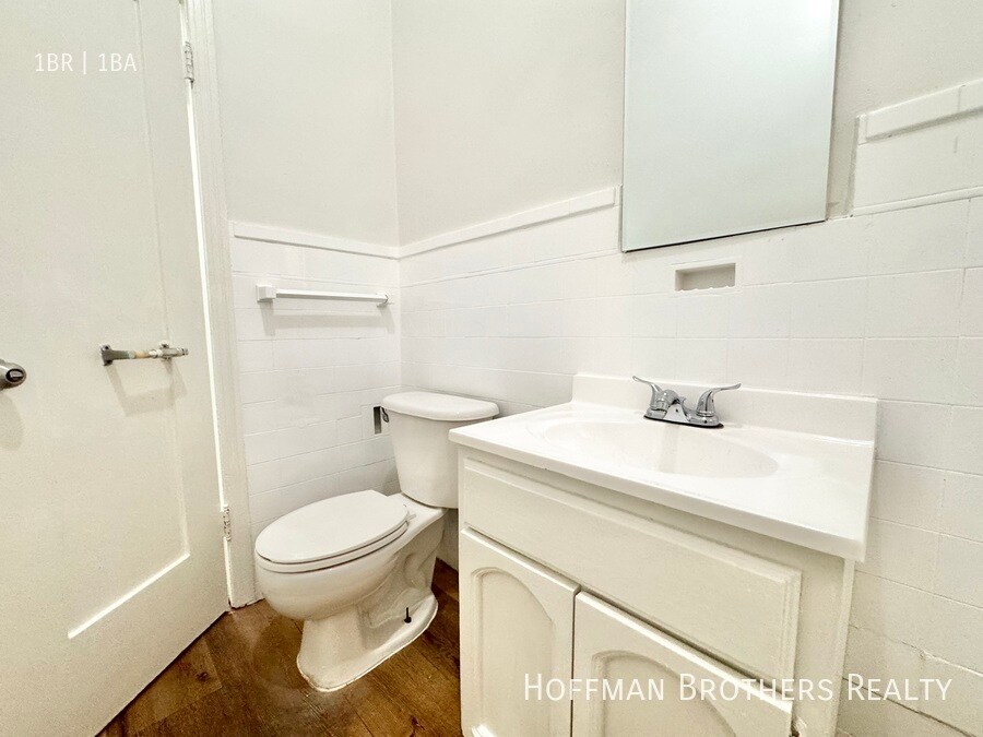 Building Photo - 739 Normandie Ave