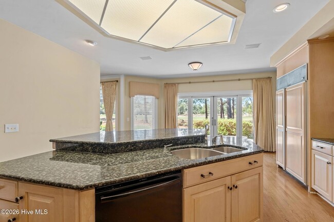 Building Photo - 50 Oak Meadow Rd