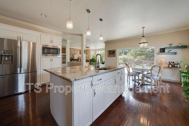 Building Photo - 4210 Mepham Ct